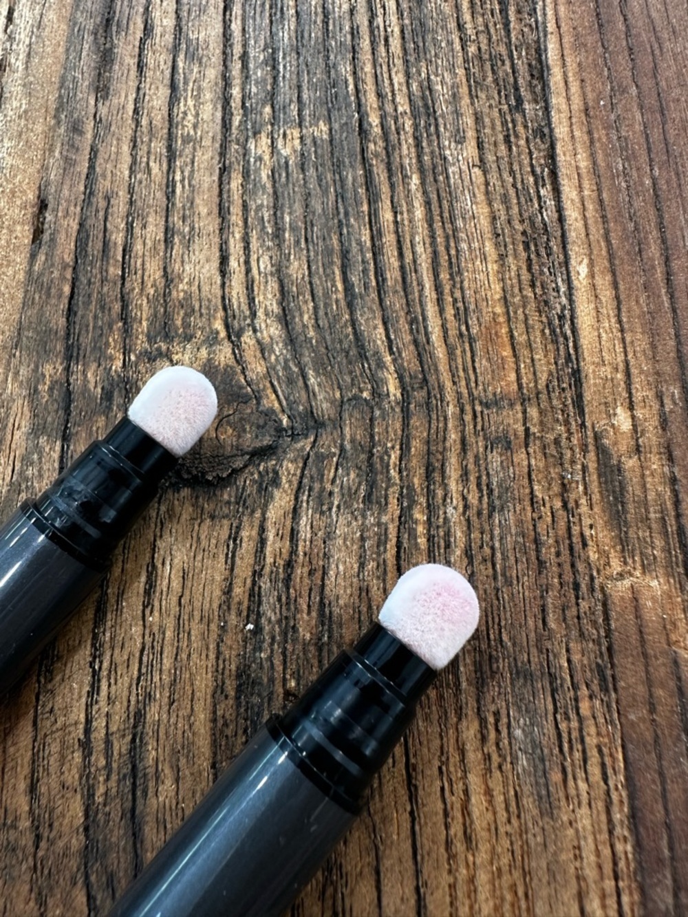 Burberry Lip Crayons Duo - Deep Berry & Bright Red - Picture 6 of 6